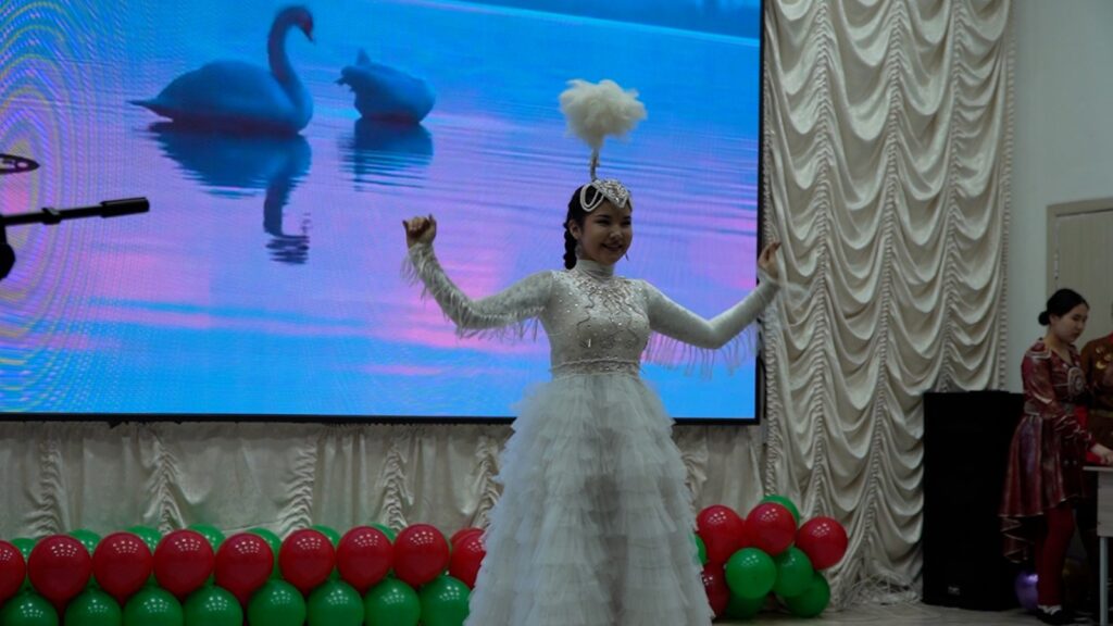 72007be0-a31e-495e-a2b8-3c73604e7aea-1024x576 «Өнер әлеміне саяхат»: А.Байтұрсынов мектебінде шығармашылық апталық өтті